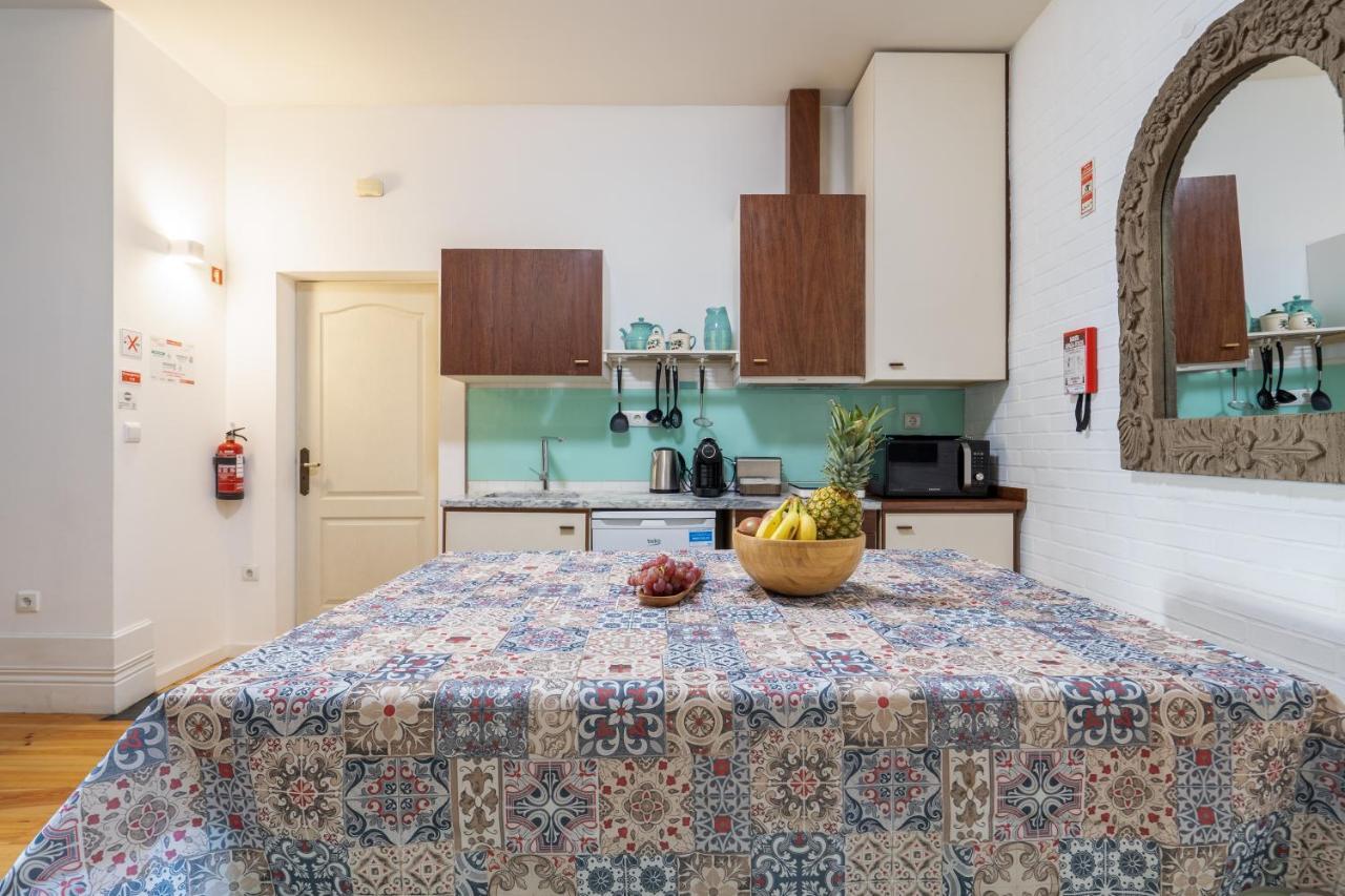 Host Wise - Homely Noble Flats - Garden & Jacuzzi Porto Eksteriør bilde